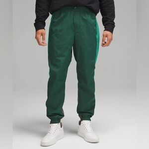 lululemon athletica Men's Evergreen Jogger